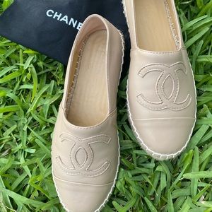 Chanel lambskin espadrilles 38